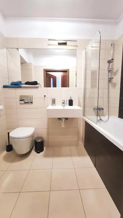Przemyslowa 4 By Homeprime Krakow Apartment
